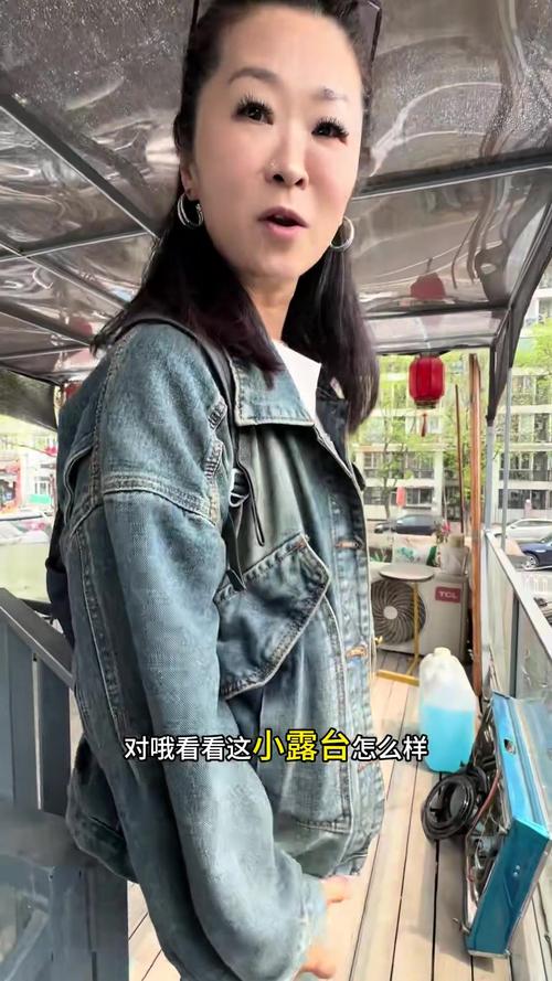 把🍌伸进的🍑里www